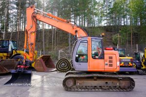 HITACHI ZX135US VÄHÄN AJETTU