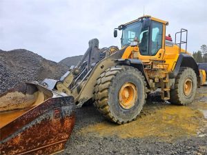 Volvo L180H, vaaka, rasvari, kauha