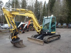 Yanmar Vio 80 U pyörittäjällä