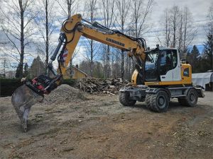 LIEBHERR A918 Compact Litronic