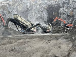 Metso Lokotrack LT330D