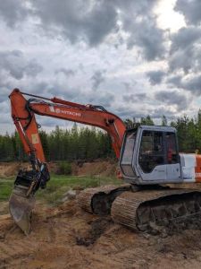 HITACHI EX100M-2