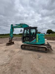 KOBELCO SK 75 SR-3E