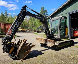 VOLVO ECR48C, Engcon, 3 kauhaa