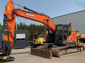 DOOSAN DX235LCR-5 DOZER