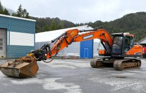Doosan DX180LC-5
