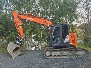 Hitachi ZX 135 US- 5B / Engcon , Novatron 3D ,YM  TULOSSA
