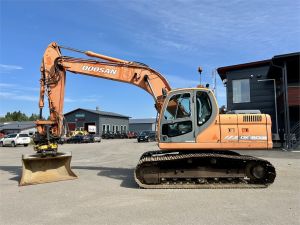 Doosan DX180LC PYÖRITTÄJÄLLÄ