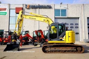 NEW HOLLAND E140CSR PYÖRITTÄJÄLLÄ