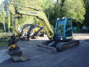 Yanmar Vio 80 U pyörittäjällä