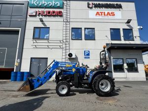 SOLIS 26 4WD Etukuormaajalla, Traktorer