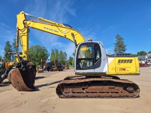 NEW HOLLAND E175LC KALLISTAJALLA, Crawler excavators