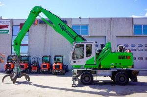 SENNEBOGEN 821E SIPULIKOURALLA, Material handling