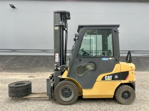CAT DP 25 NT, Diesel trucks