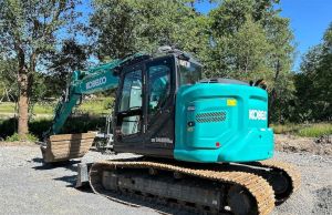 Kobelco SK 140 SR LC / Pyörittäjä, 3 kauhaa, Tulossa!