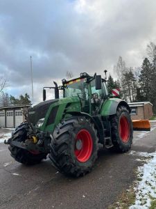 FENDT 828 VARIO, Тракторы
