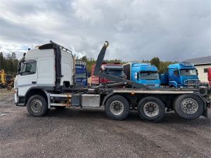 VOLVO FM 12 8x4, 2-двуосный