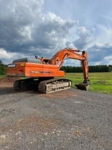 DOOSAN DX420LC, Гусеничные экскаваторы