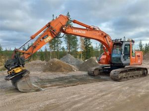 HITACHI ZX 225 USRLC, Гусеничные экскаваторы