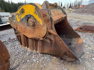 MB CRUSHER BF 120.4, Дробильни