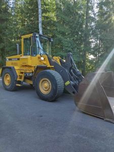 VOLVO L90C, Колесные погрузчики