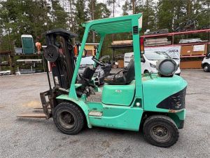 MITSUBISHI FG 30 K *Kaasu/Diesel*, Грузовики на сжиженном газе