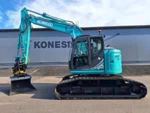KOBELCO SK140SRL-5  -JATKETTU SUOALUSTA ENGCONILLA-, Bandburna grävmaskiner