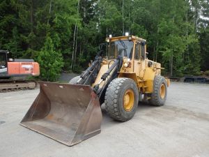 VOLVO BM L 90