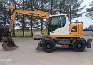 Liebherr A 914 Compact