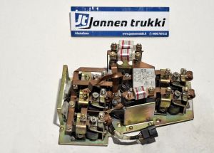 24310-12240-71, KONTAKTORIT SIS. KONTAKTORI TELINE Toyota 5FBE13, Reservdelar och utrustning