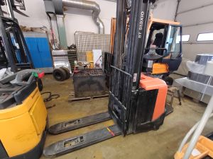 BT  SPE 125L pinkkari, lipalta ajettava, Trucks / stacker