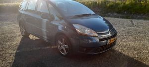 Citroen C4 Picasso 1.6  7-hengen tila-auto