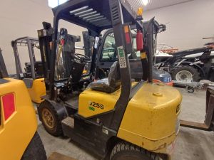 Daewood D25S -3 dieseltrukki