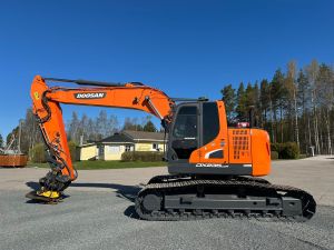 DOOSAN DX235LCR-5 + RASVARI + LÄMMITIN + PROBO ENGCON EC226 PIHDILLÄ + LEICA 3D