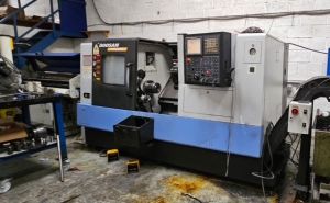 DOOSAN PUMA 240MB, Eccentric cutting frame