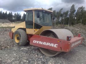 DYNAPAC C 512, Vägvältar