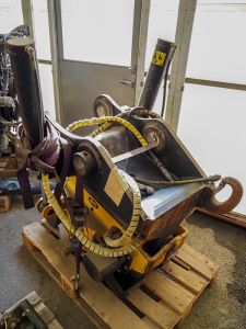 ENGCON EC30, Buckets / tiltrotators / clamps