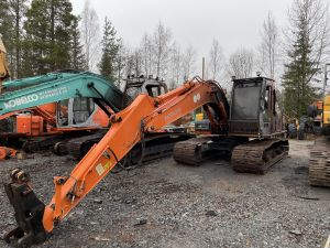 Hitachi Zaxis 130, Varaosat ja tarvikkeet / purkuosat