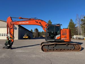 HITACHI ZAXIS225USLC-7 + RASVARI + LÄMMITIN + STEELWRIST X26 PIHDILLÄ + NOVATRON 3D