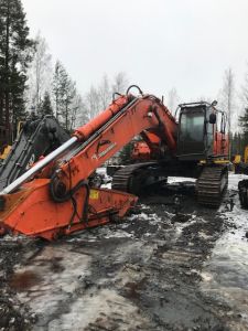 HITACHI ZX460, Запчасти и материа