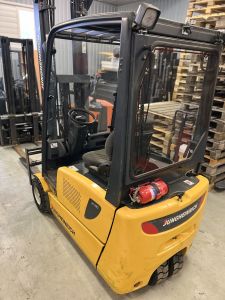 JUNGHEINRICH EFG 218, Electric trucks / counterbalanced lift