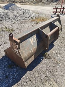 KAUHA 2400  Manitou Kurottaja, Equipments for lifting and construction machines