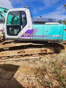 Kobelco 210