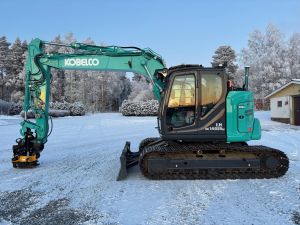 KOBELCO SK140SRLC-7 + PUSKULEVY + RASVARI + LÄMMITIN + EC219 PIHDILLÄ + NOVATRON 3D