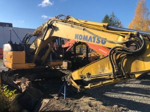 Komatsu UsLC-228, Varaosat ja tarvikkeet / purkuosat