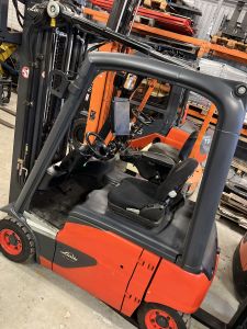 LINDE E16P, Electric trucks / counterbalanced lift