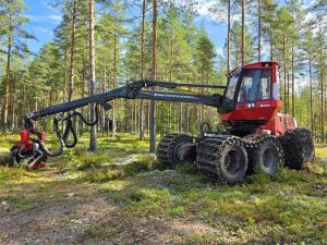 VALMET 911.4, Koura 350, Webasto, Harvesters