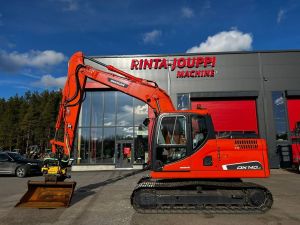 Doosan DX 140 LC / Engcon, Rasvari, Kauha, ei alvia.