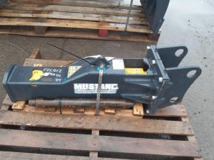 Mustang HM250 ISKUVASARA 3-6tn koneet, Iskuvasarat