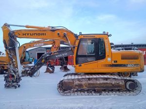 Hyundai R160LC-7 PYÖRITTÄJÄLLÄ